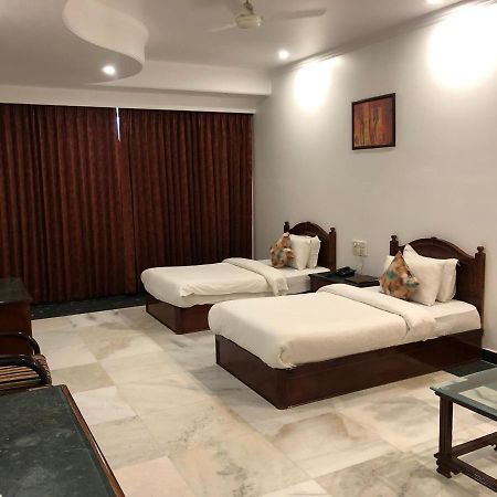 Hotel Lawrence Amritsar Zewnętrze zdjęcie