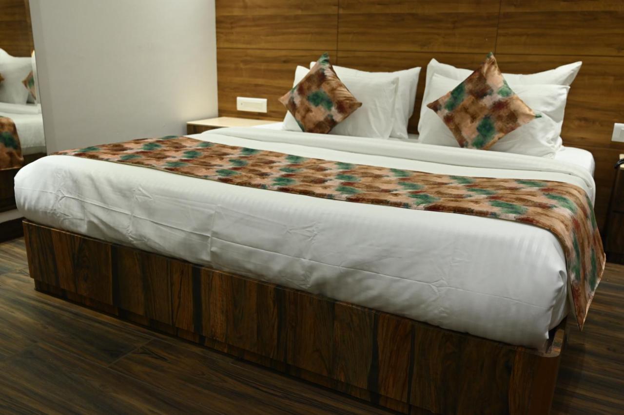 Hotel Lawrence Amritsar Zewnętrze zdjęcie