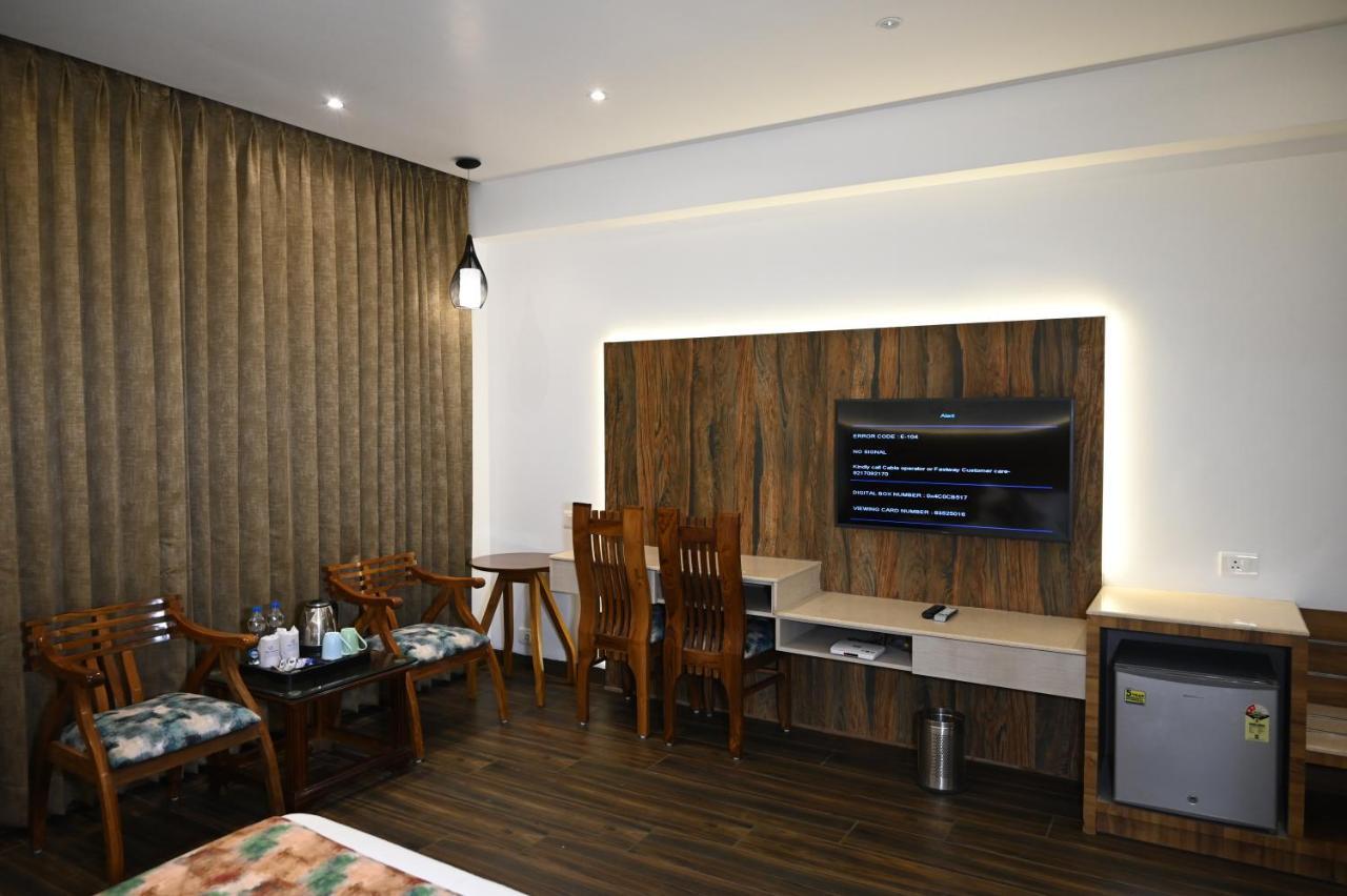 Hotel Lawrence Amritsar Zewnętrze zdjęcie